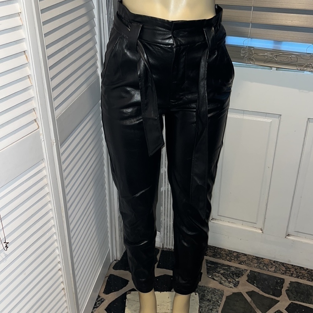 Express- Super High Waisted Faux Leather Ankle Pants size- 0/R - Picture 6 of 13
